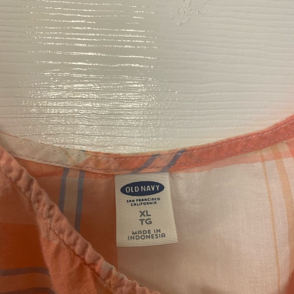 Ladies Old Navy Top XL - Picture 4 of 4